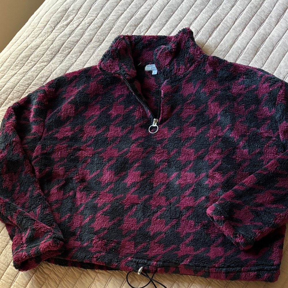 Women's Houndstooth Half-Zip Sweatshirt